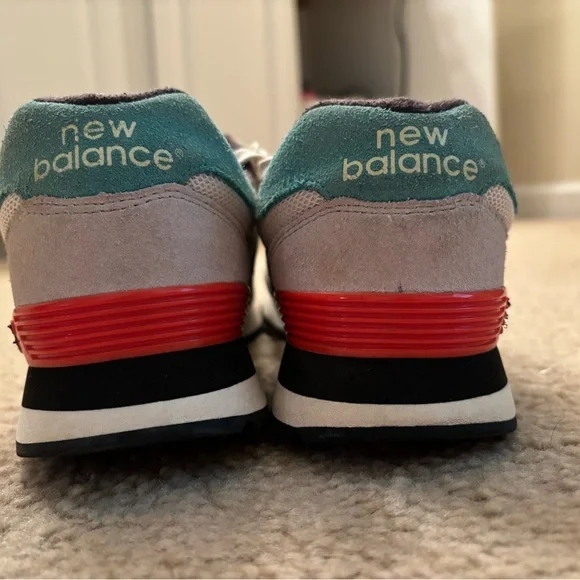 New Balance 515, women's 9.5B, white/gray/teal/red - Picture 3 of 9